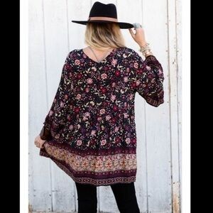 Bohemian V-Neck Floral Tunic Top BRAND NEW